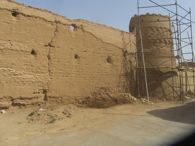 مرمت قلعه تاریخی حسن‌آباد اشکذر آغاز شد